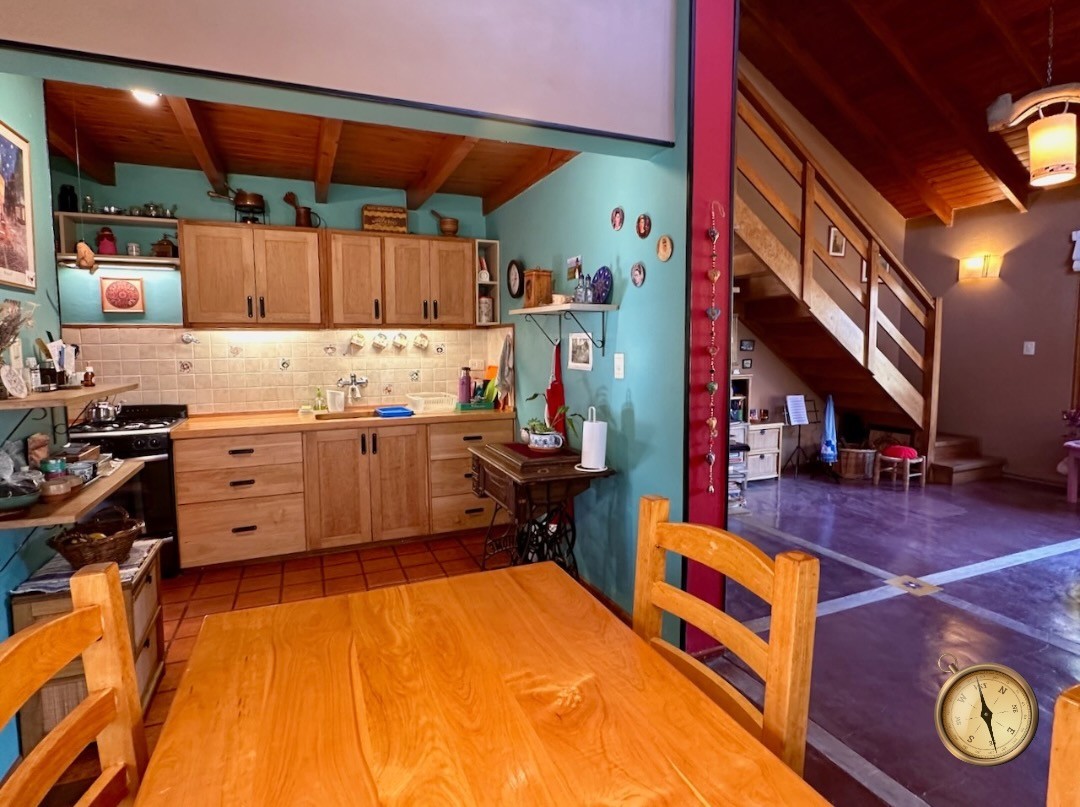 C266 - Casa de 3 dormitorios de 141 m2 mas cabaña  en Lote de 956 m2  -Ruca Hue