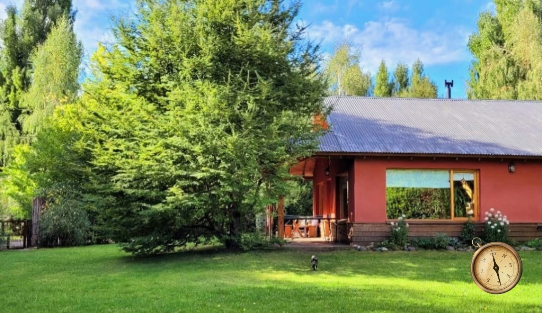 C266 - Casa de 3 dormitorios de 141 m2 mas cabaña  en Lote de 956 m2  - Ruca Hue