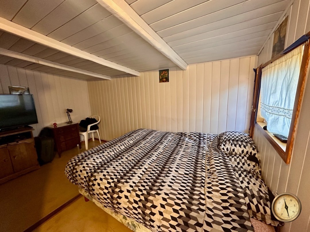 C266 - Casa de 3 dormitorios de 141 m2 mas cabaña  en Lote de 956 m2  - Ruca Hue