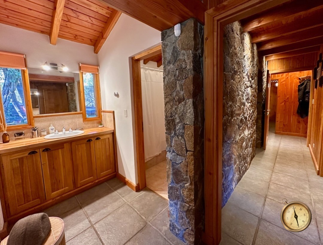 C268 - Exclusiva propiedad de 3 dormitorios de 200m2 en lote de 1430 m2 - Chihuallanca - Lago Lolog 