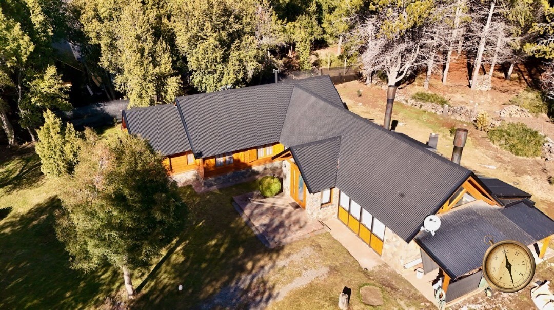 C268 - Exclusiva propiedad de 3 dormitorios de 200m2 en lote de 1430 m2 - Chihuallanca - Lago Lolog 