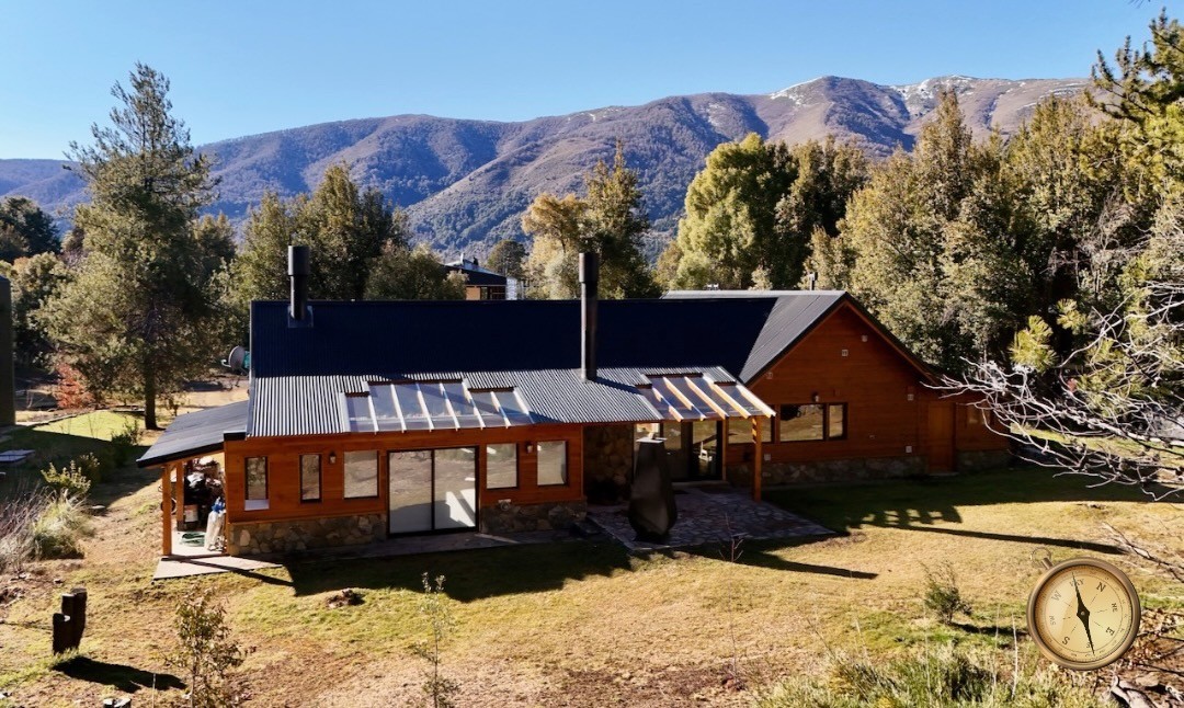 C268 - Exclusiva propiedad de 3 dormitorios de 200m2 en lote de 1430 m2 - Chihuallanca - Lago Lolog 
