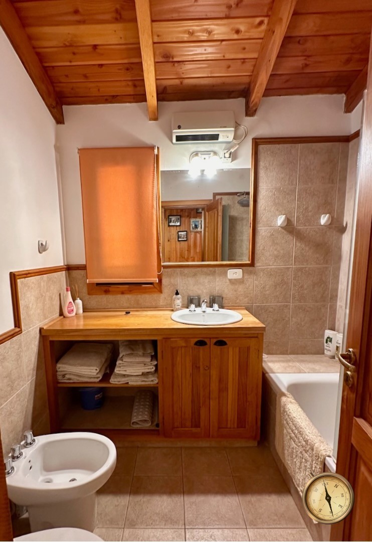 C268 - Exclusiva propiedad de 3 dormitorios de 200m2 en lote de 1430 m2 - Chihuallanca - Lago Lolog 