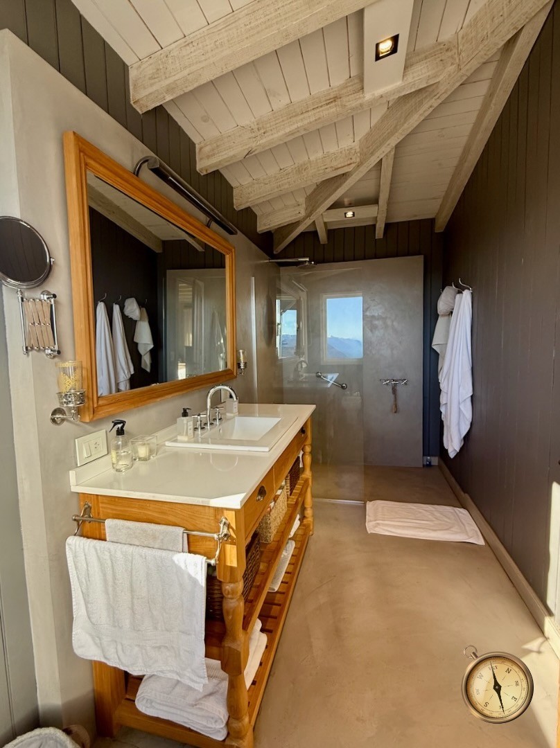 C269 - Excelente casa de 3 dormitorios mas cabaña  - Valle Escondido