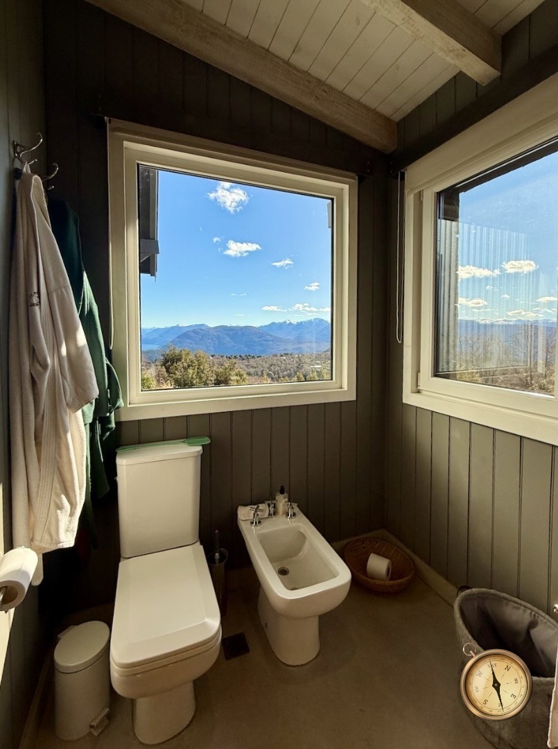 C269 - Excelente casa de 3 dormitorios mas cabaña  - Valle Escondido