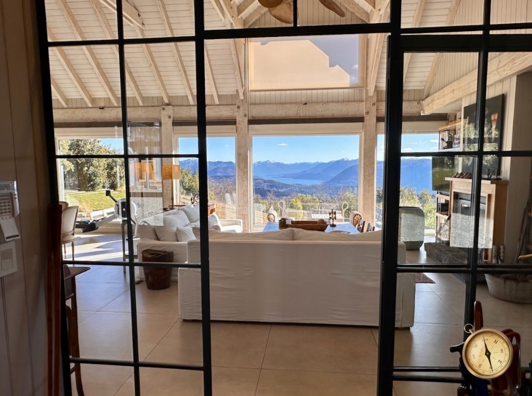 C269 - Excelente casa de 3 dormitorios mas cabaña  - Valle Escondido