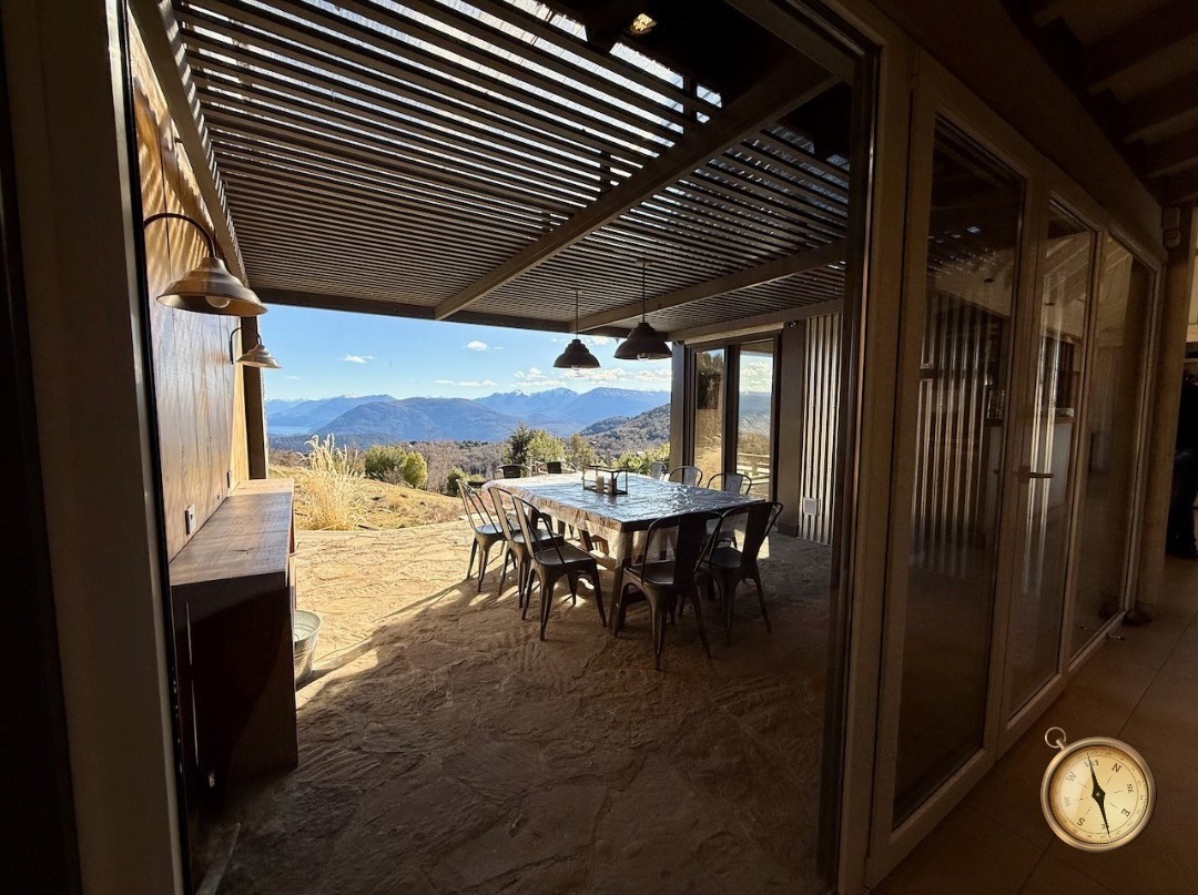 C269 - Excelente casa de 3 dormitorios mas cabaña  - Valle Escondido