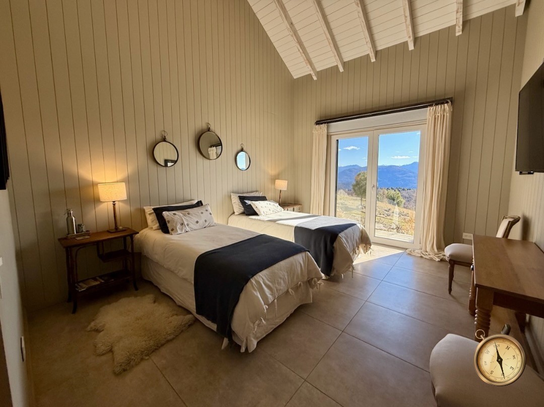 C269 - Excelente casa de 3 dormitorios mas cabaña  - Valle Escondido