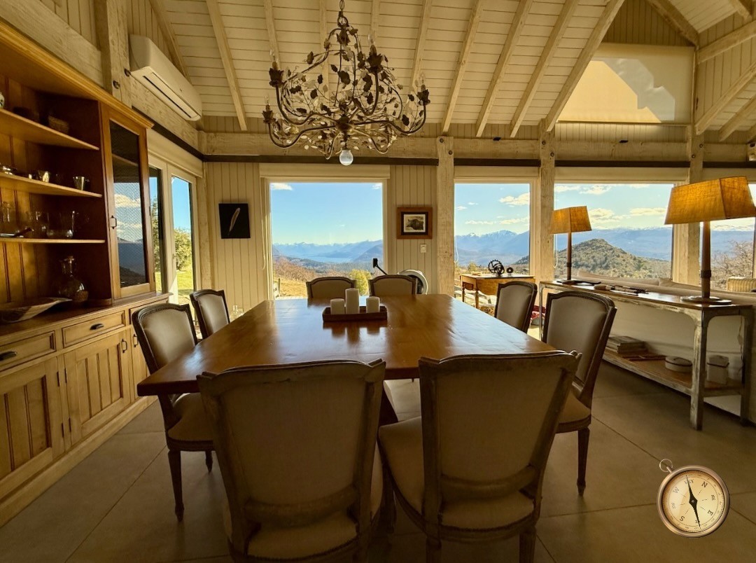 C269 - Excelente casa de 3 dormitorios mas cabaña  - Valle Escondido