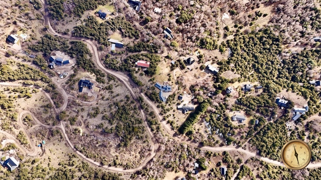C269 - Excelente casa de 3 dormitorios mas cabaña  - Valle Escondido