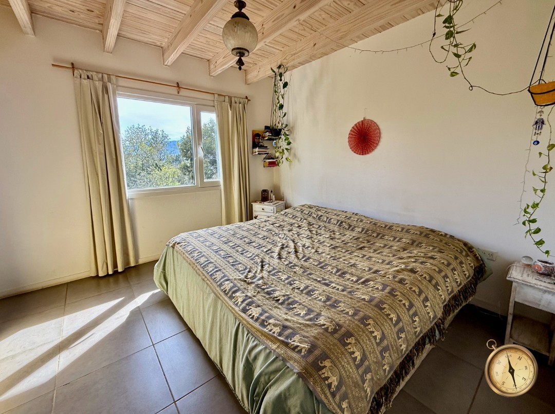 C270 - Casa de 3 dormitorios - 170 m2  en Lote de 2500 m2  - Los Riscos