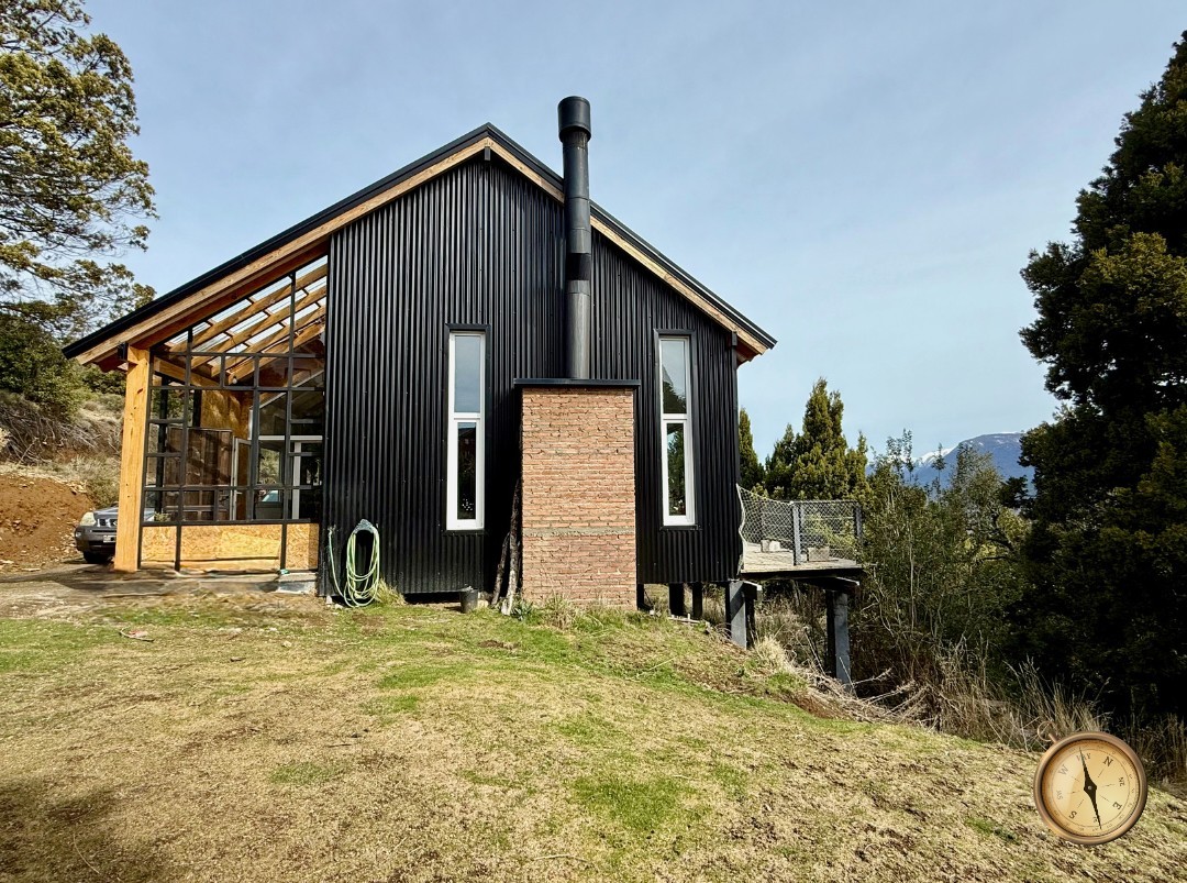 C270 - Casa de 3 dormitorios - 170 m2  en Lote de 2500 m2  - Los Riscos