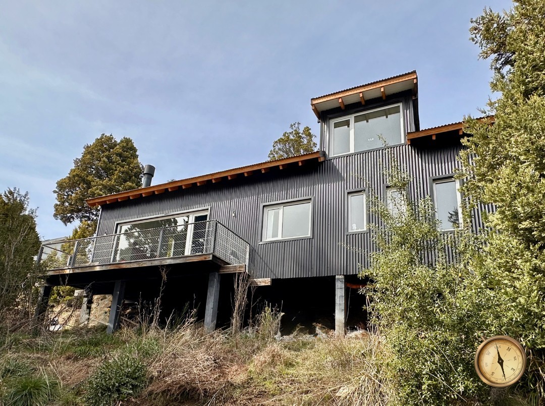 C270 - Casa de 3 dormitorios - 170 m2  en Lote de 2500 m2  - Los Riscos