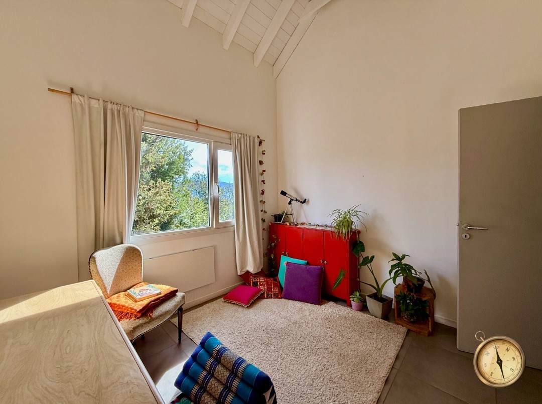 C270 - Casa de 3 dormitorios - 170 m2  en Lote de 2500 m2  - Los Riscos
