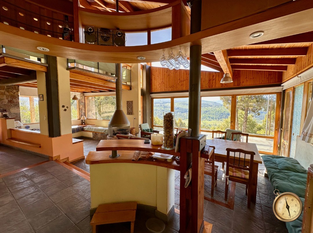 C271 - Casa de 1 dormitorio - 124 m2  en Lote de 2500 m2  - Handel