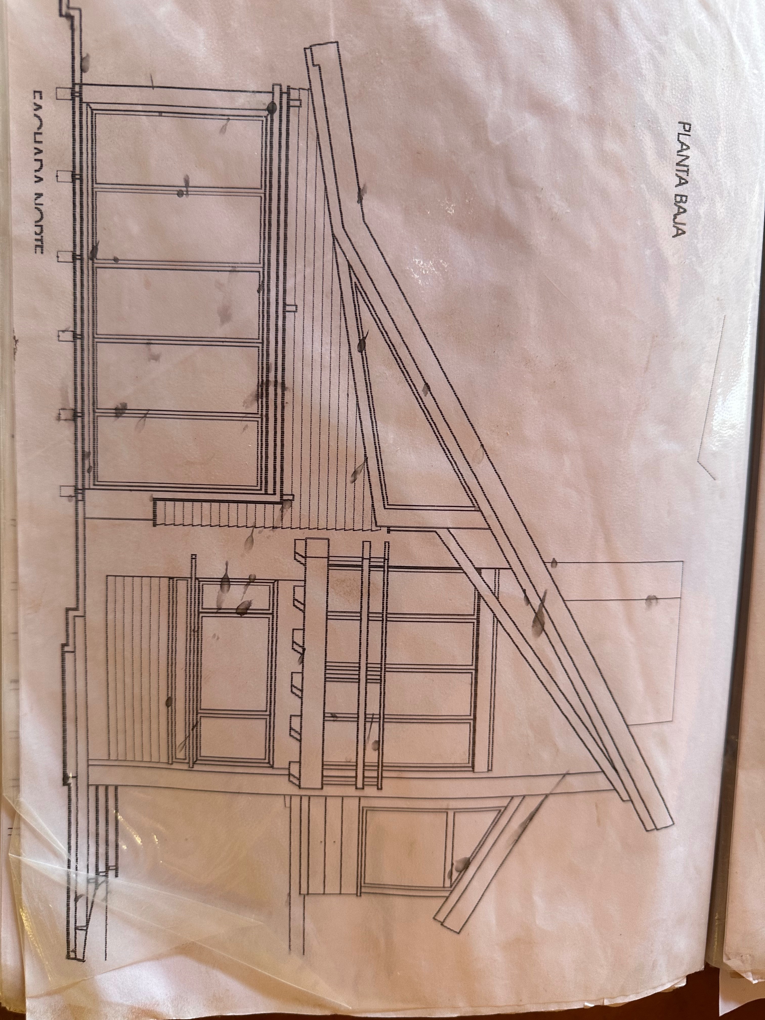 C271 - Casa de 1 dormitorio - 124 m2  en Lote de 2500 m2  - Handel