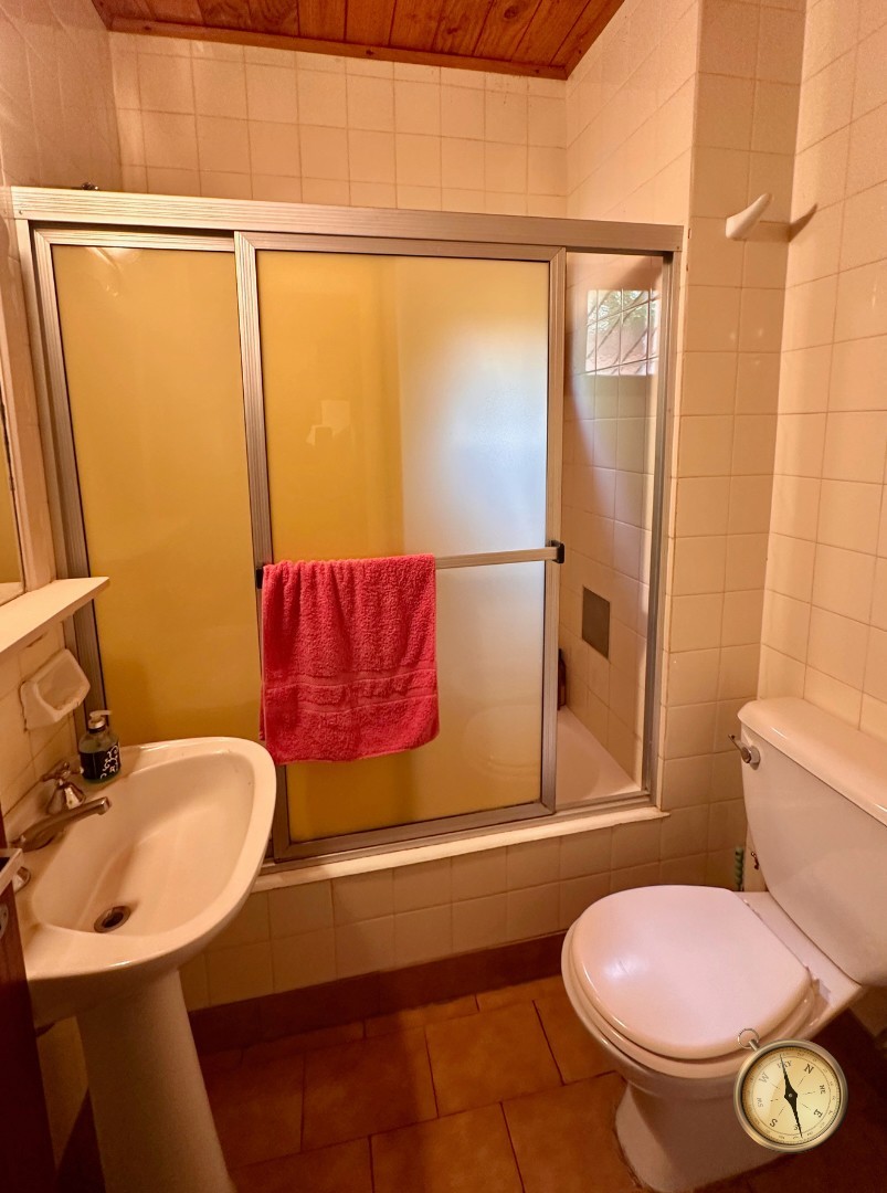 C272 - Casa de 3 dormitorios - 118 m2  en Lote de 500 m2  - Centro