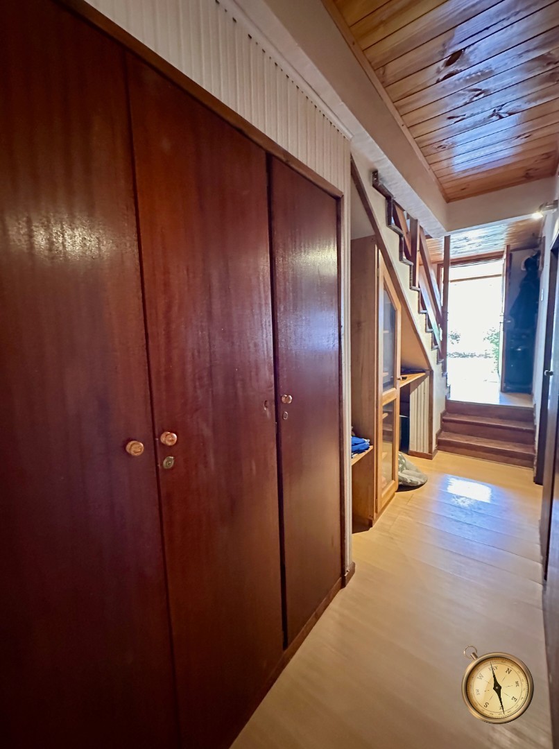 C272 - Casa de 3 dormitorios - 118 m2  en Lote de 500 m2  - Centro