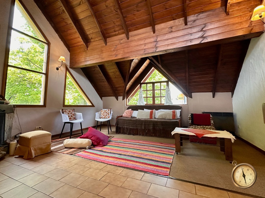 C272 - Casa de 3 dormitorios - 118 m2  en Lote de 500 m2  - Centro