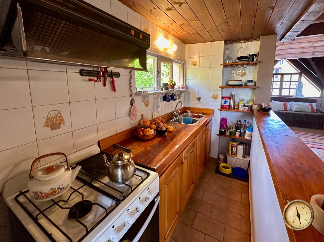 C272 - Casa de 3 dormitorios - 118 m2  en Lote de 500 m2  - Centro