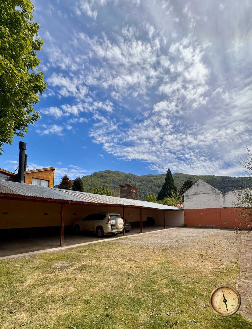 C272 - Casa de 3 dormitorios - 118 m2  en Lote de 500 m2  - Centro