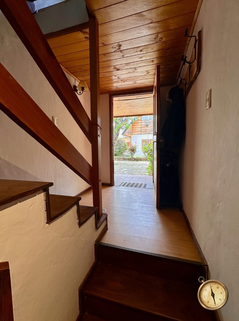 C272 - Casa de 3 dormitorios - 118 m2  en Lote de 500 m2  - Centro