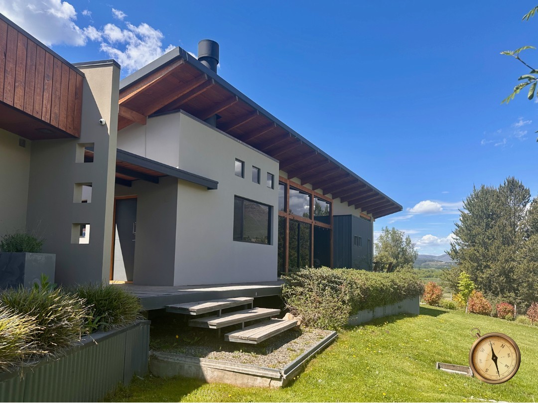 C275 - Casa de 3 dormitorios - 260 m2  en Lote de 3500 m2  - Callejon de GinGins