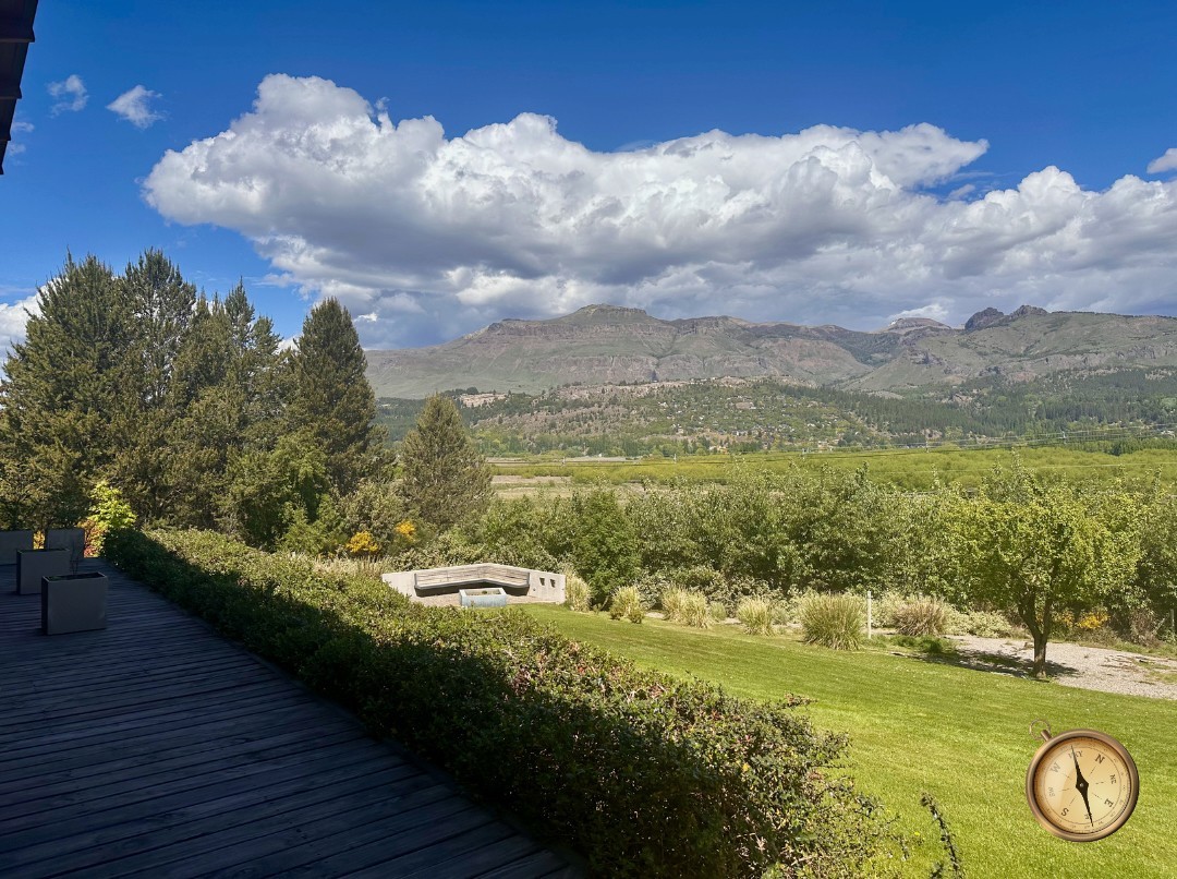 C275 - Casa de 3 dormitorios - 260 m2  en Lote de 3500 m2  - Callejon de GinGins