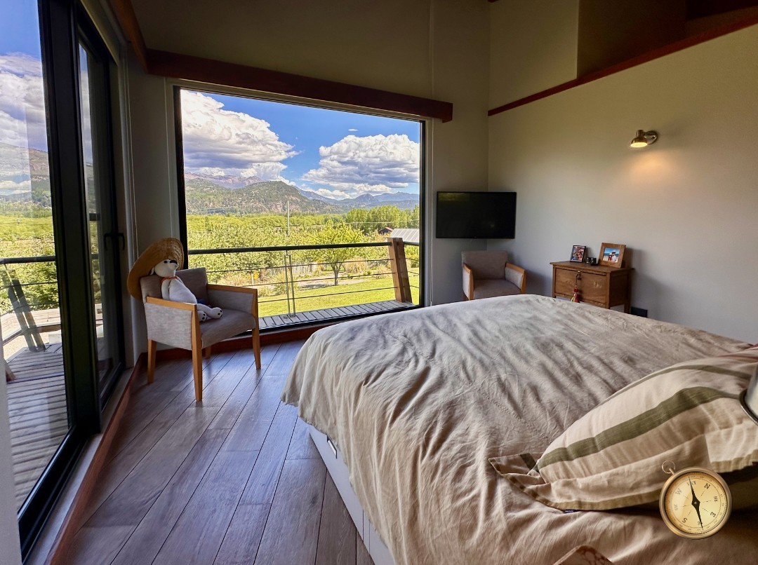 C275 - Casa de 3 dormitorios - 260 m2  en Lote de 3500 m2  - Callejon de GinGins