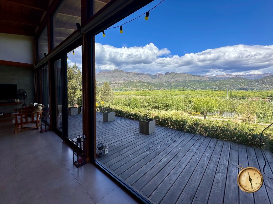 C275 - Casa de 3 dormitorios - 260 m2  en Lote de 3500 m2  - Callejon de GinGins