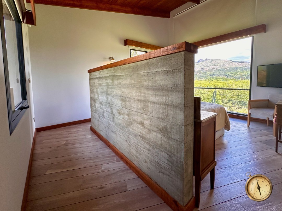 C275 - Casa de 3 dormitorios - 260 m2  en Lote de 3500 m2  - Callejon de GinGins