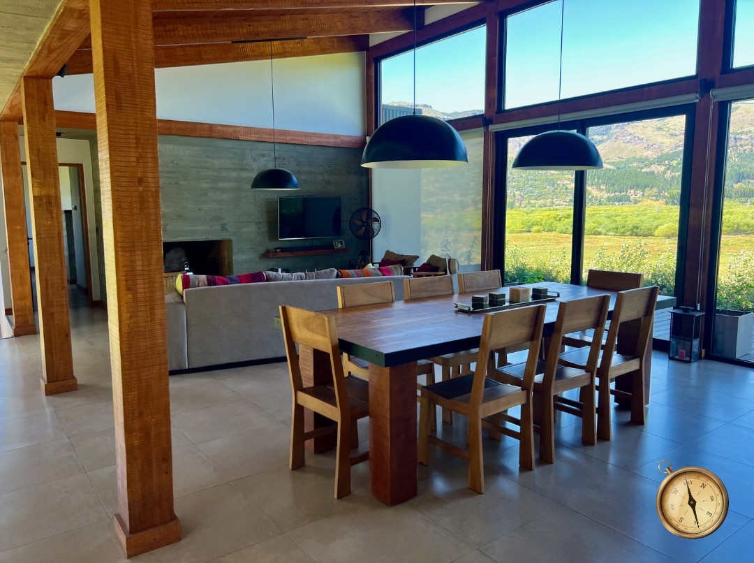 C275 - Casa de 3 dormitorios - 260 m2  en Lote de 3500 m2  - Callejon de GinGins