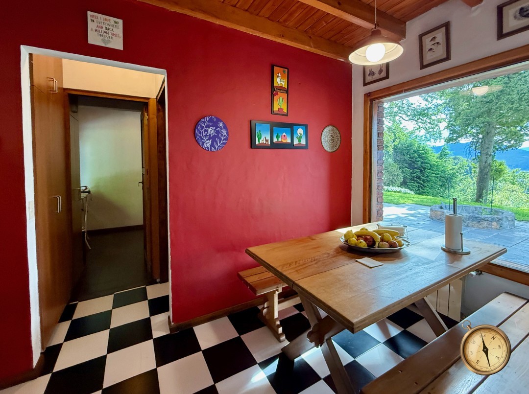 C276 - Casa de 5 dormitorios - 285 m2 mas garage de 50 m2  en Lote de 5016 m2  - Altos de Chapelco