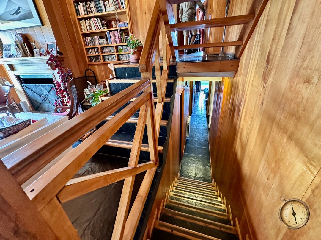 C276 - Casa de 5 dormitorios - 285 m2 mas garage de 50 m2  en Lote de 5016 m2  - Altos de Chapelco