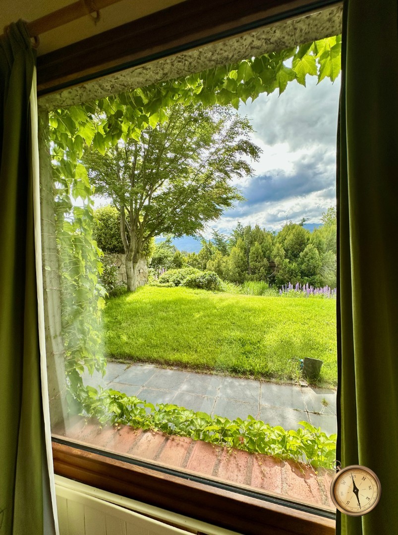 C276 - Casa de 5 dormitorios - 285 m2 mas garage de 50 m2  en Lote de 5016 m2  - Altos de Chapelco