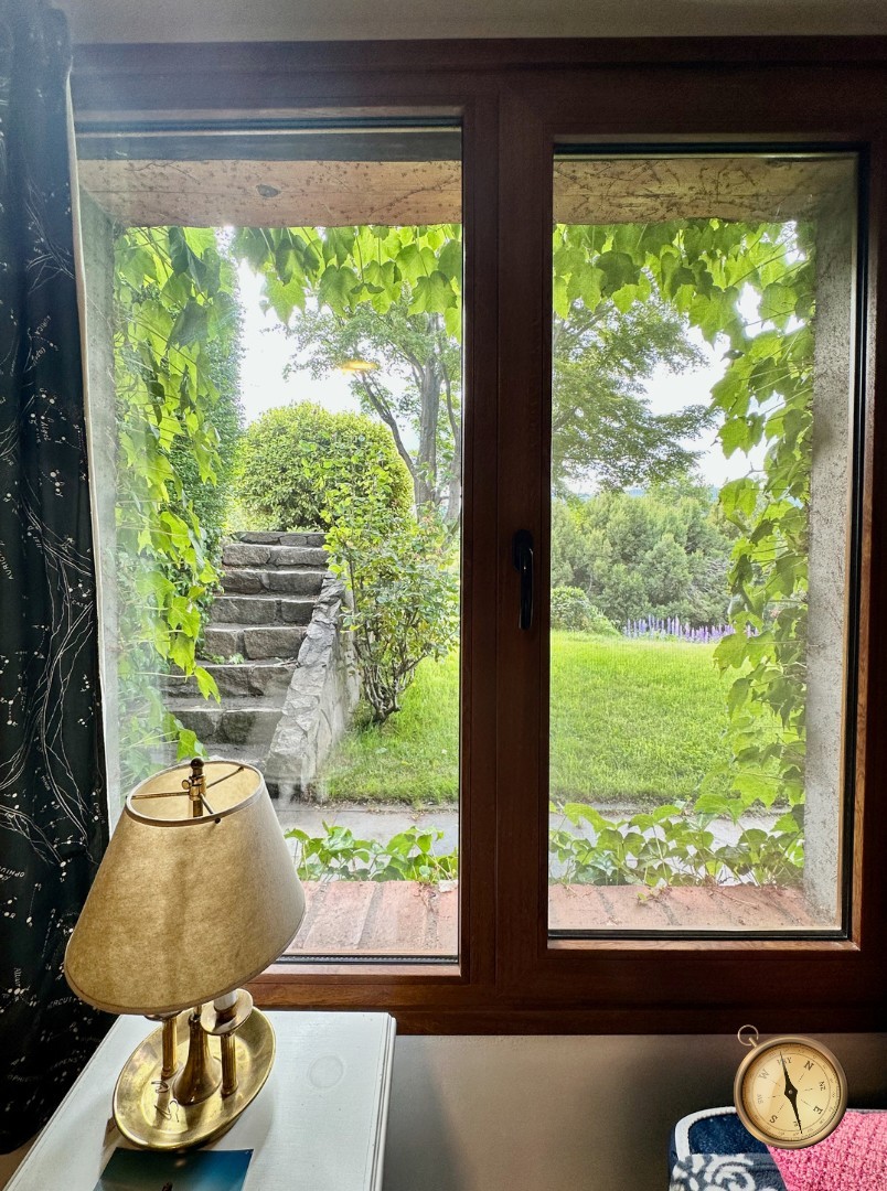 C276 - Casa de 5 dormitorios - 285 m2 mas garage de 50 m2  en Lote de 5016 m2  - Altos de Chapelco