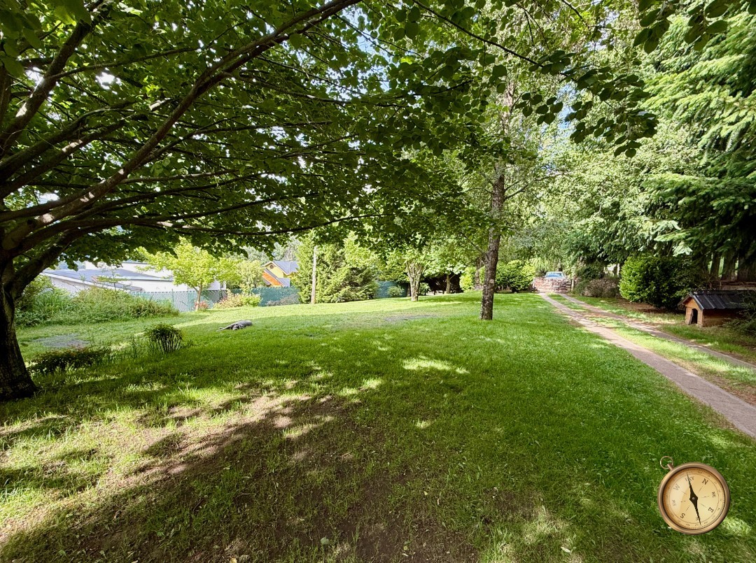 C276 - Casa de 5 dormitorios - 285 m2 mas garage de 50 m2  en Lote de 5016 m2  - Altos de Chapelco