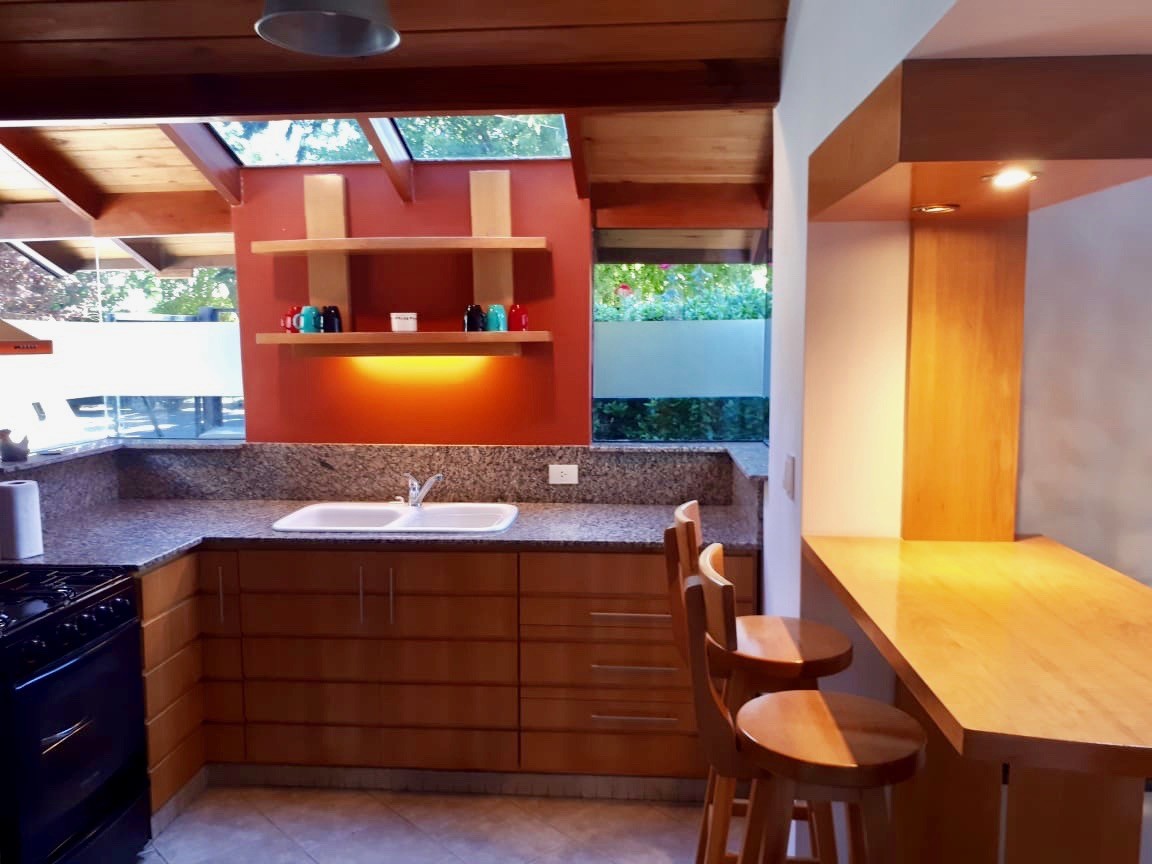C142 Muy linda Casa de 113 m2 en lote de 470 m2 - Perez al 500 - Centro
