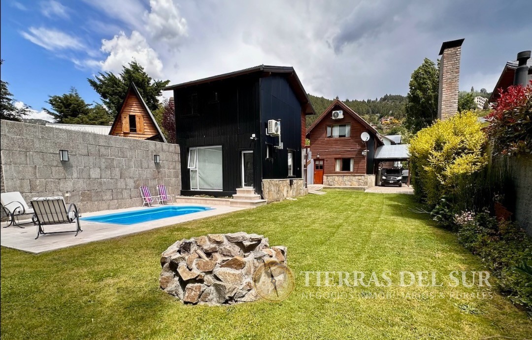 C234 - Casa y cabaña con jardin sobre el arroyo - 196 m2 - Cipreses 