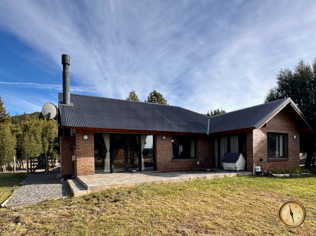 C245 - Muy linda casa de 90 m2 en lote de 2753 m2 - El Pegual 