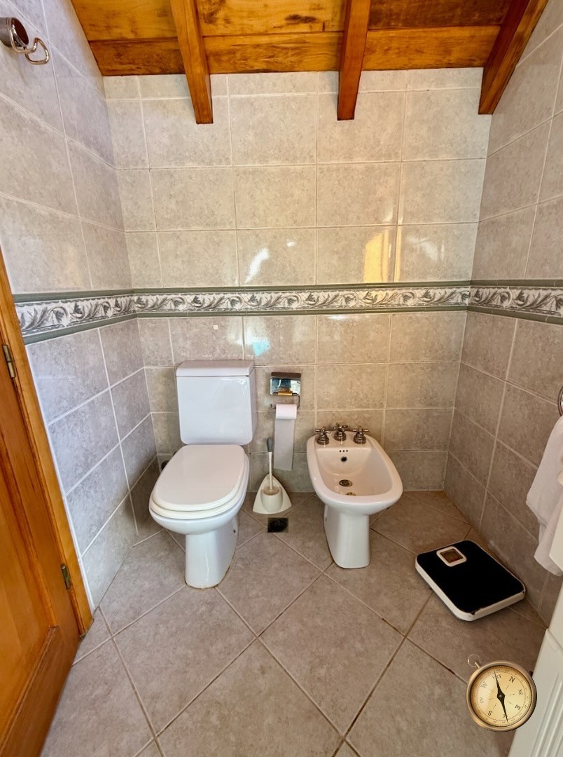 C259 - Casa de tres dormitorios - 230m2 en lote de 2163m2  - Faldeos del Chapelco 