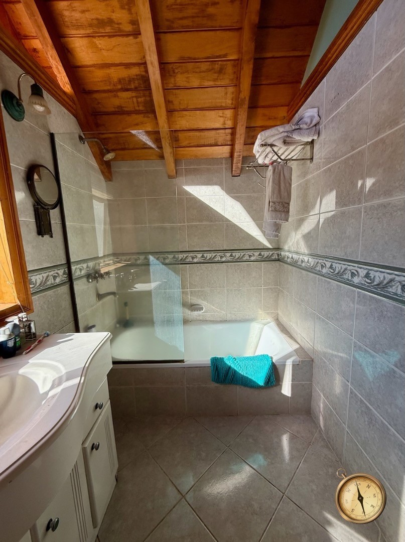 C259 - Casa de tres dormitorios - 230m2 en lote de 2163m2  - Faldeos del Chapelco 