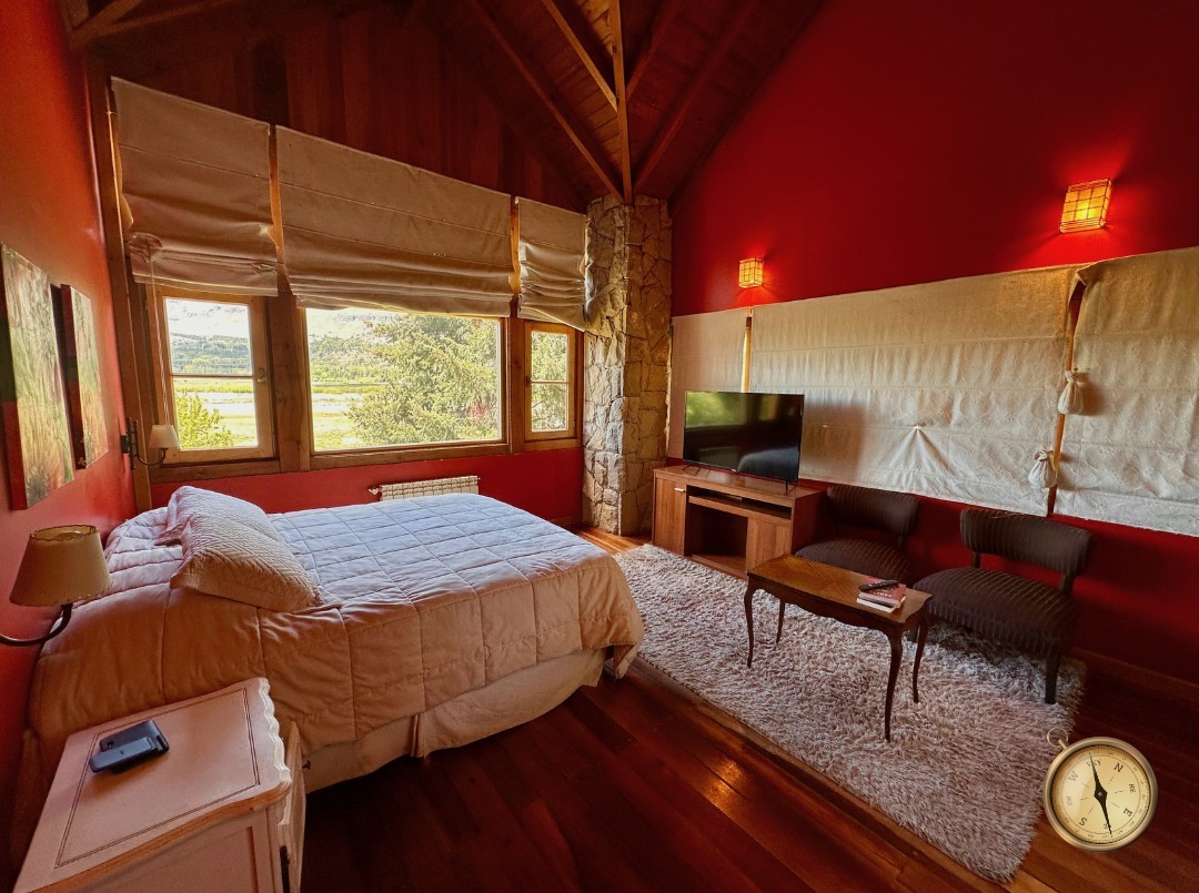 C273 - Casa de 5 dormitorios - 374 m2  en Lote de 2000 m2  - Callejon de GinGins