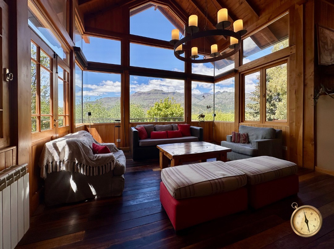 C273 - Casa de 5 dormitorios - 374 m2  en Lote de 2000 m2  - Callejon de GinGins