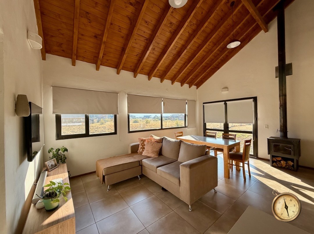 C260- Casa de dos dormitorios - 135 m2 en lote de 1513 m2  - Las Marias del Valle