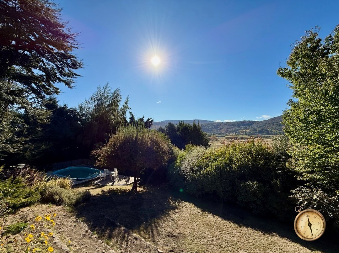 C259 - Casa de tres dormitorios - 230m2 en lote de 2163m2  - Faldeos del Chapelco 