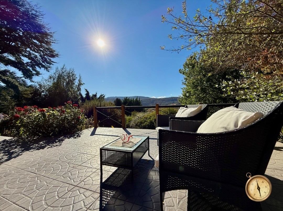C259 - Casa de tres dormitorios - 230m2 en lote de 2163m2  - Faldeos del Chapelco 
