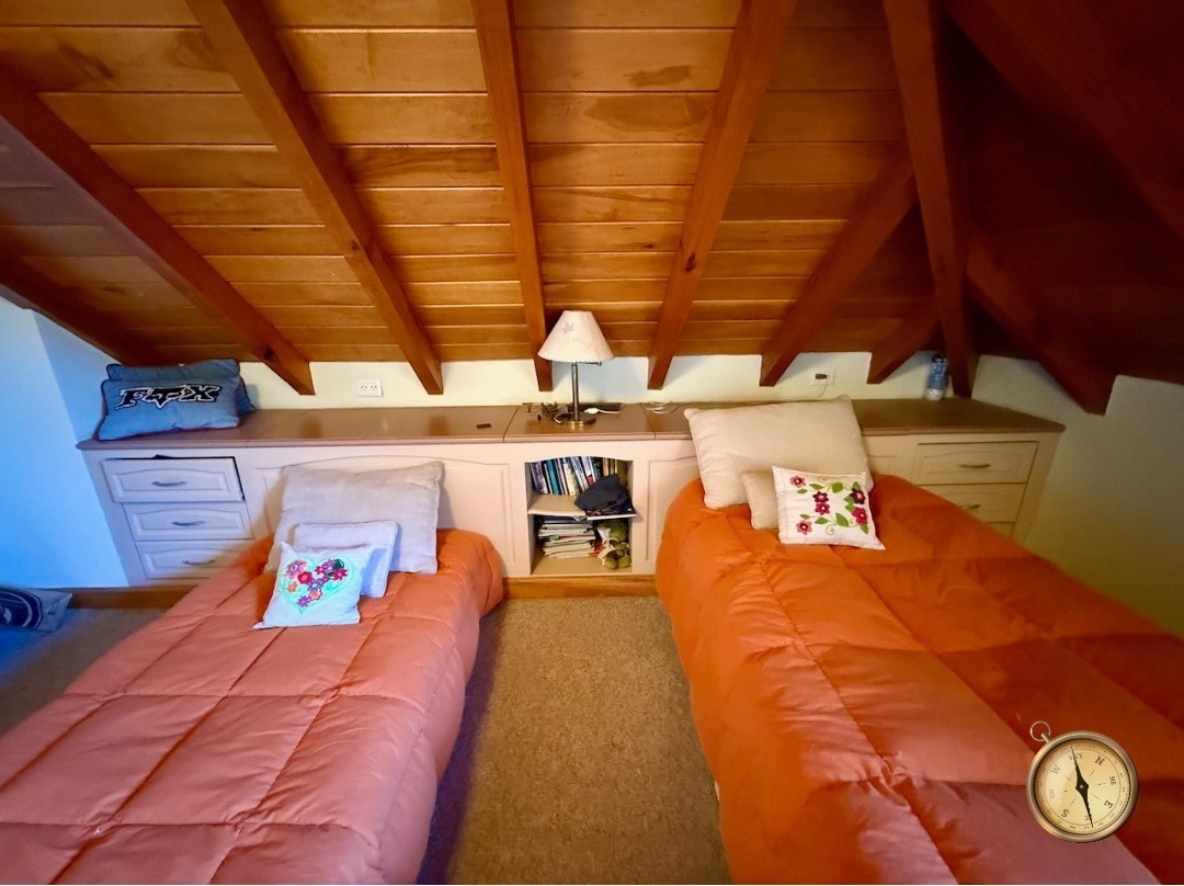 C259 - Casa de tres dormitorios - 230m2 en lote de 2163m2  - Faldeos del Chapelco 