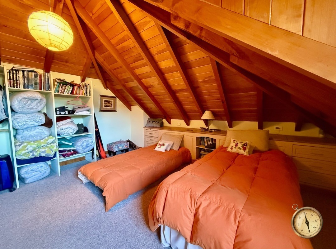 C259 - Casa de tres dormitorios - 230m2 en lote de 2163m2  - Faldeos del Chapelco 