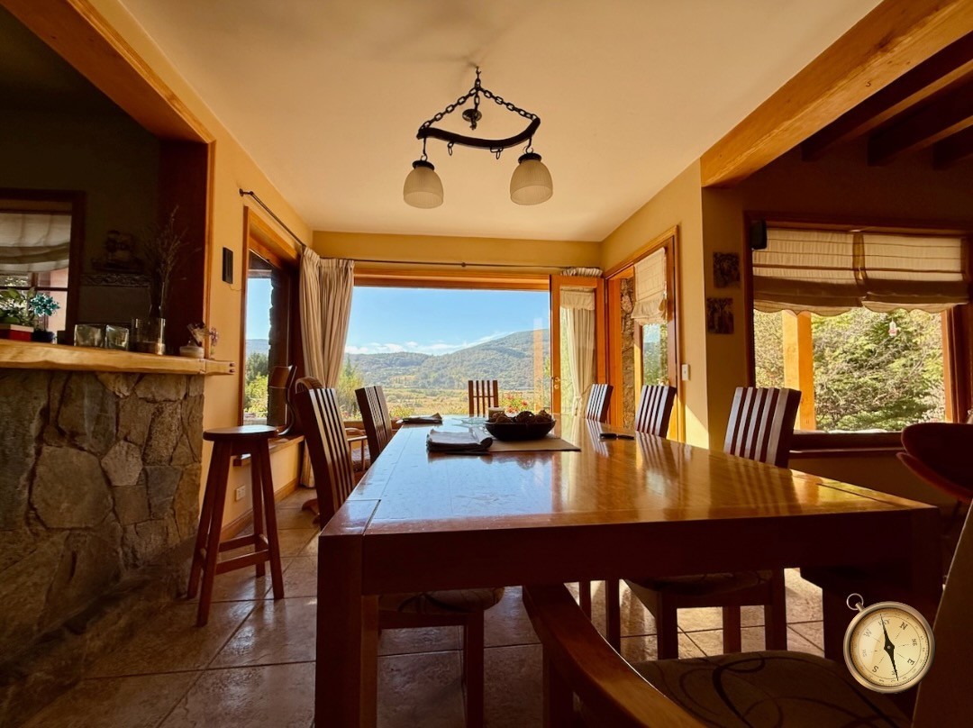 C259 - Casa de tres dormitorios - 230m2 en lote de 2163m2  - Faldeos del Chapelco 